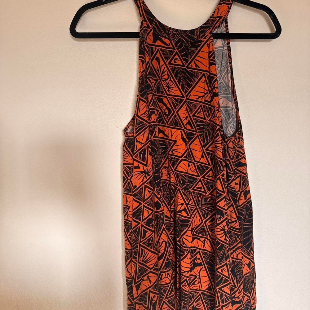 HAWAII FINEST Orange and black geometric print dress